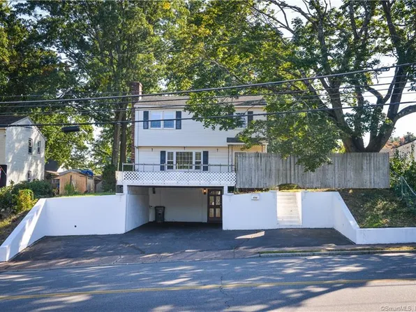 496 Middle Turnpike West, Manchester, CT 06040