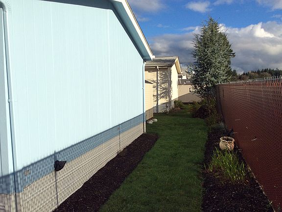 3rd image of 20248 Highway 213 Unit 4