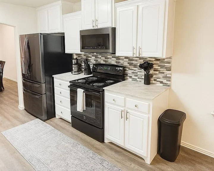2703 Tara Dr — Photo 9