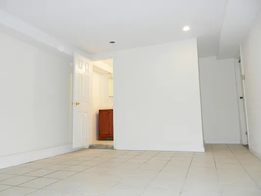 Rented by J & M Realty Services Corp (Management) | media 6