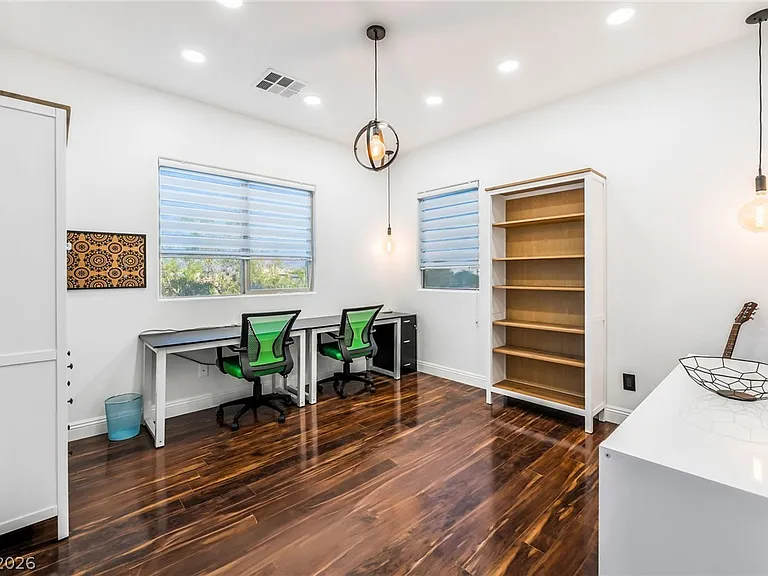 10570 Eagle Nest St — Photo 31