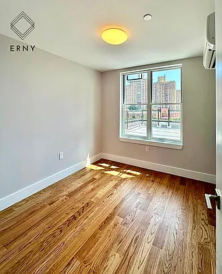Rented by ERNY LLC | media 9