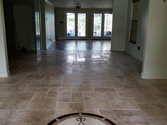 2nd image of 210 Central Caldwood Dr
