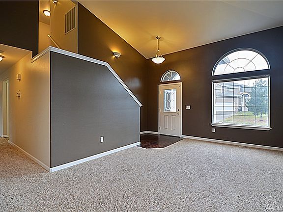 4th image of 7318 33rd Pl NE