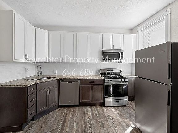 4th image of 2918 Sidney St
