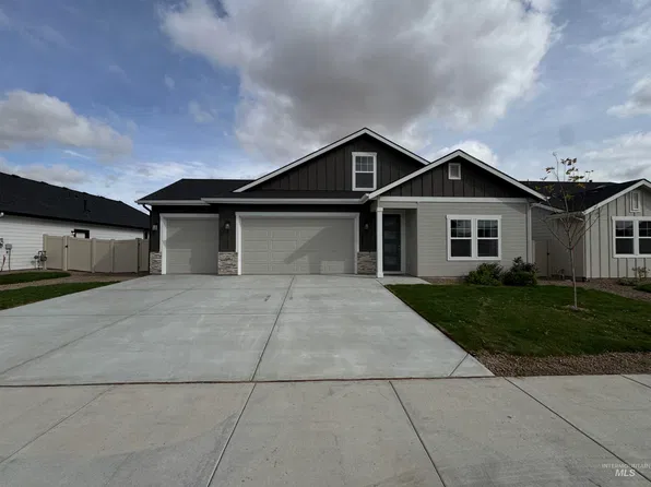 1578 SW Silverstone Ave, Mountain Home, ID 83647