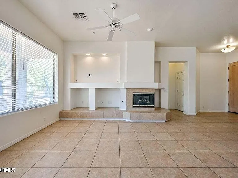7585 E Balao Dr — Photo 7