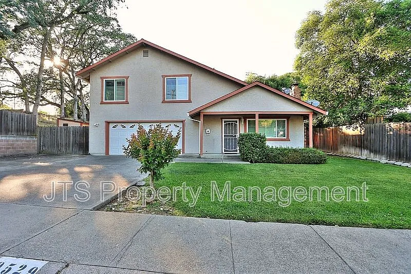 Building Photo - 9529 Lake Natoma Dr
