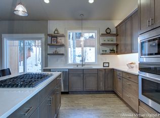 1683 Circlewood Dr, Anchorage, AK 99516