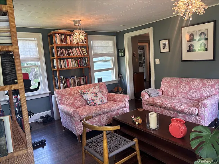 108 Hooker Ave — Photo 8