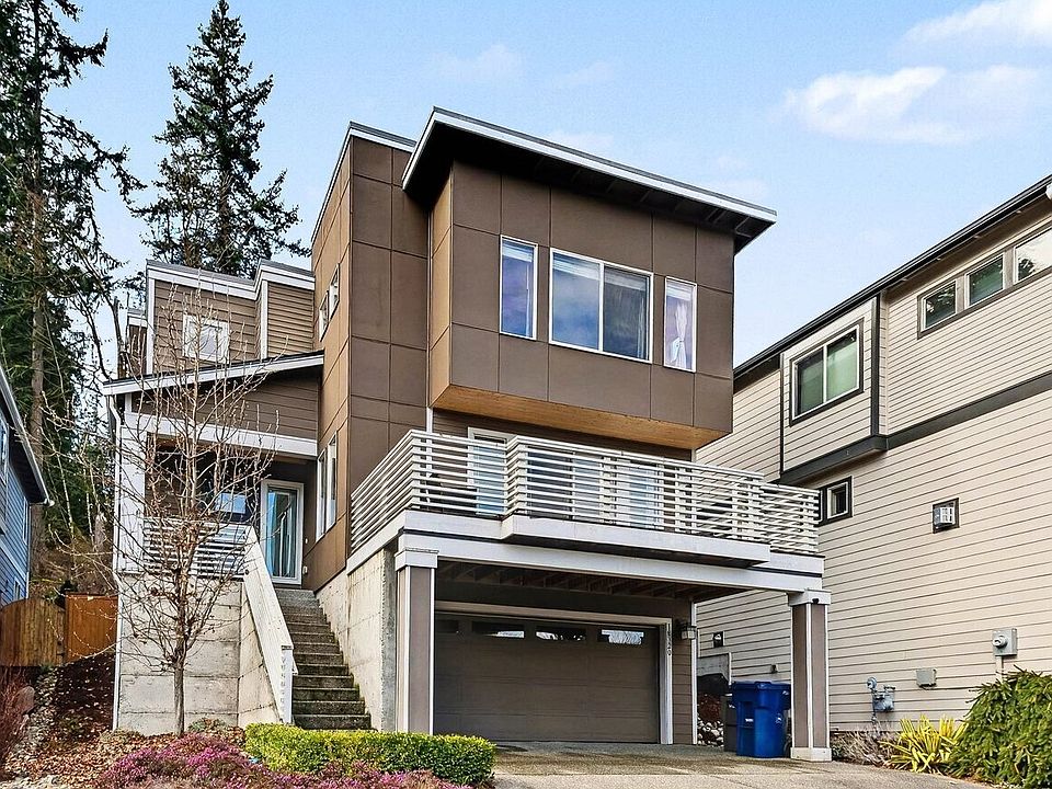 1st image of 18320 3rd Drive SE