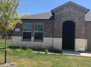 6200 Ballenger Rd, Aubrey, TX 76227