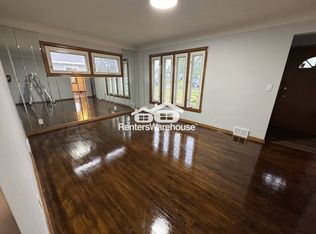 1042 6th Ave S UNIT 1, South Saint Paul, MN 55075