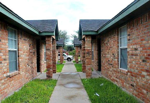 2nd image of 1917 Agua Fina Ave