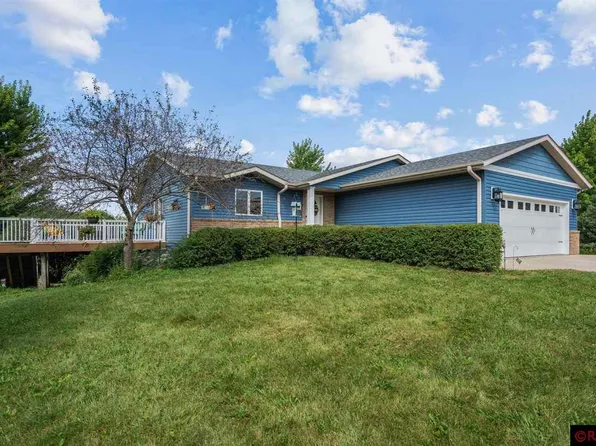 35961 150th St, Waseca, MN 56093