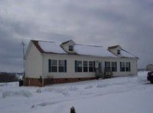 2130 Crooked Oak Rd, Hillsville, VA 24343