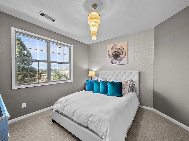 6258 Oxford Peak Ct — Photo 33
