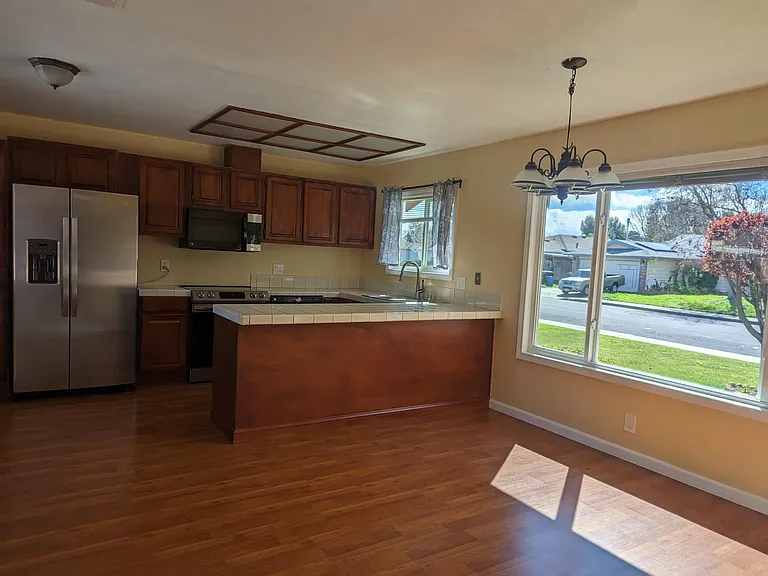 4033 Cid Way — Photo 11