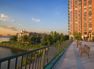 Windsor at Mariners, Edgewater, NJ 07020