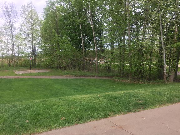Side yard 