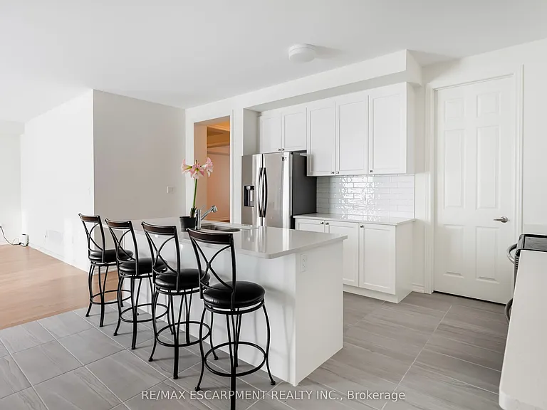 48 Sparrow Way — Photo 16