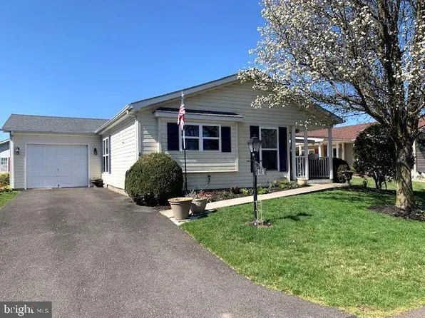 216 Dove Ct, New Hope, PA 18938