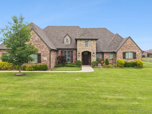6904 E 89th St N, Owasso, OK 74055