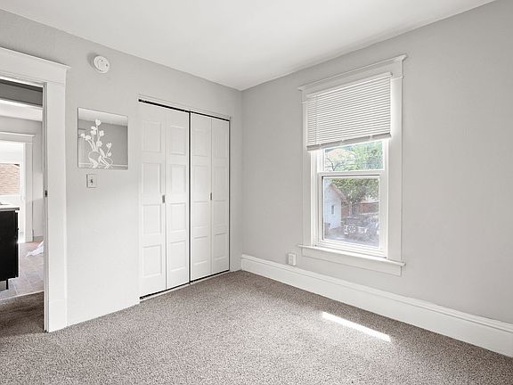 4th image of 1028 Pleasant St APT 3