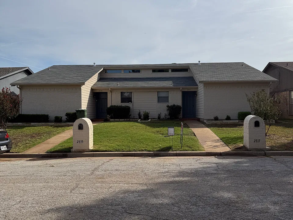 2717 Saint George Pl #2717