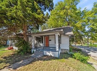 2242 E Gregory Blvd, Kansas City, MO 64132