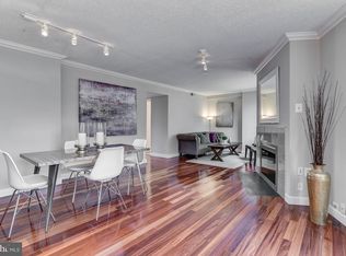 3 Washington Cir NW APT 701, Washington, DC 20037