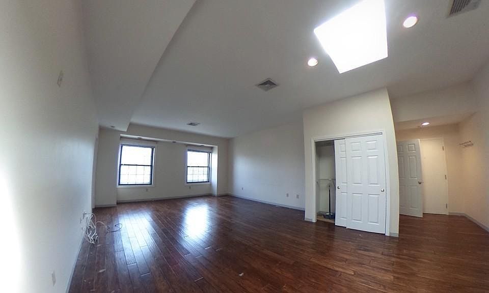 1st image of 10 Weston Ave APT 409
