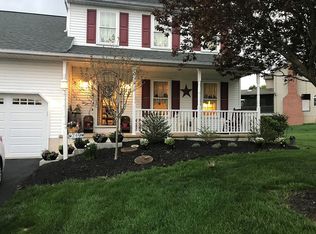 749 Rosemont Dr, Lititz, PA 17543