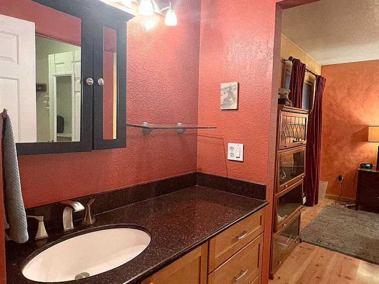 5703 Jennifer Cir — Photo 18