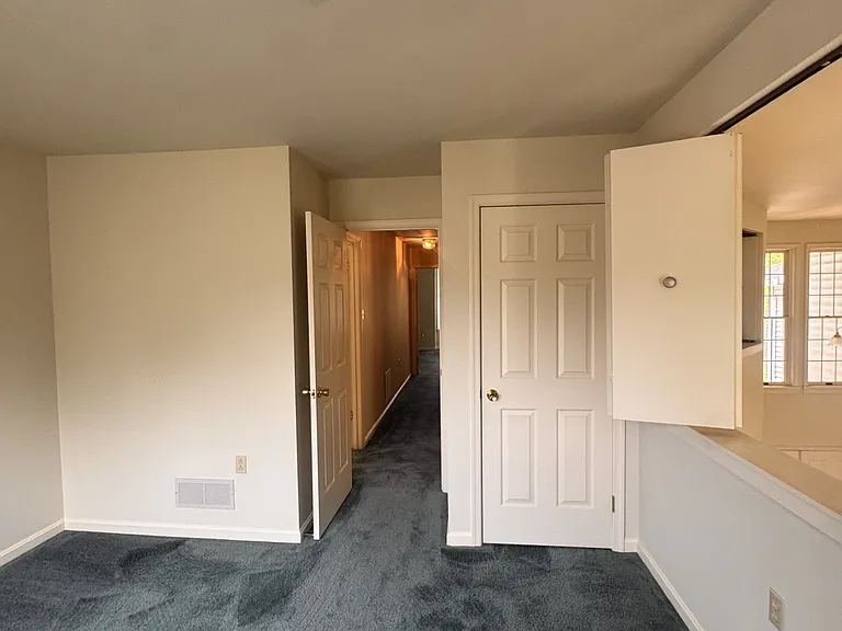 4282 Wimbledon Dr — Photo 19