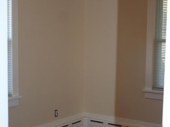 4th image of 71 Dayton Ave