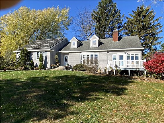 2nd image of 464 Smith Rd