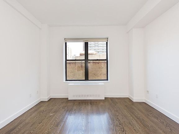 5th image of 212 W 91st St APT 633