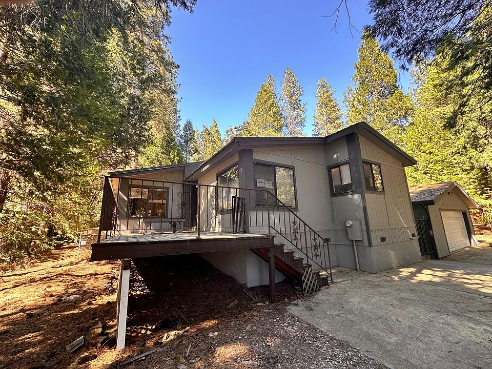 1st image of 26457 Parkwood Dr