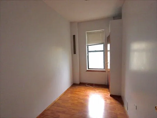 Rented by New York Residence | media 26