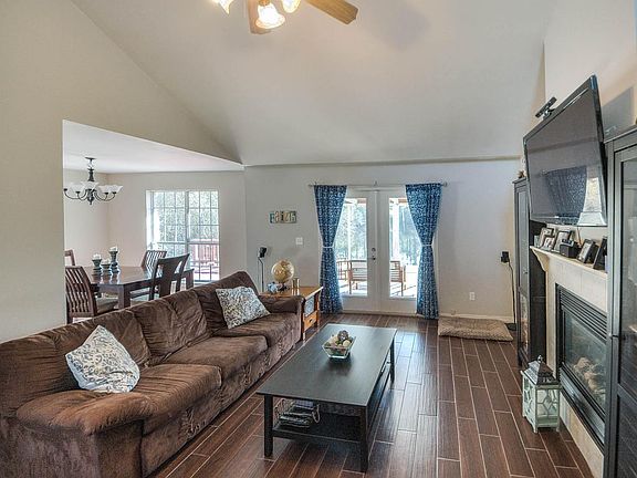 Living Room2