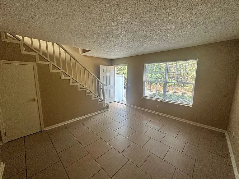 1305 Breckenridge Dr #9 — Photo 5