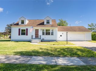 210 Blackstone Blvd, Tonawanda, NY 14150