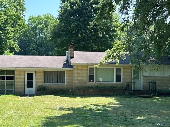 3114 McPherson Dr, Port Huron, MI 48060