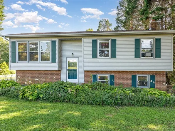 1876 Old Hollow Rd, Walkertown, NC 27051