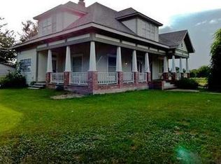 904 Bremond St, Franklin, TX 77856