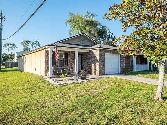 3rd image of 8403 Oden Ave