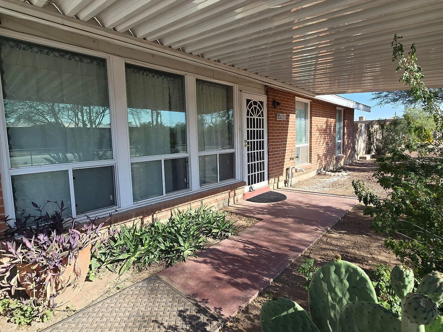 3 bed, 1.0 bath, 1568 sqft, $1,795 — Photo 3