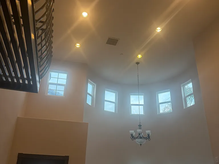 7425 Berne St — Photo 3