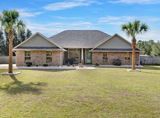 10013 Nichols Lake Rd, Milton, FL 32583